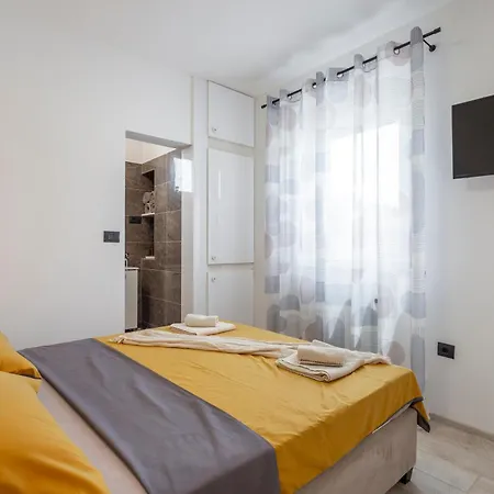 Apartman Lena Divsici